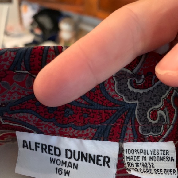 Alfred Dunmer woman vintage blouse. NWT. Retail 50 - Picture 4 of 6